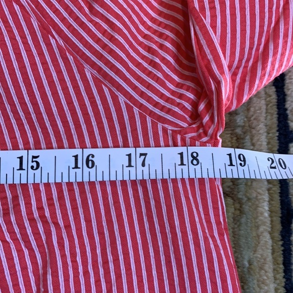 J CREW stretch knit seersucker top - Picture 3 of 5